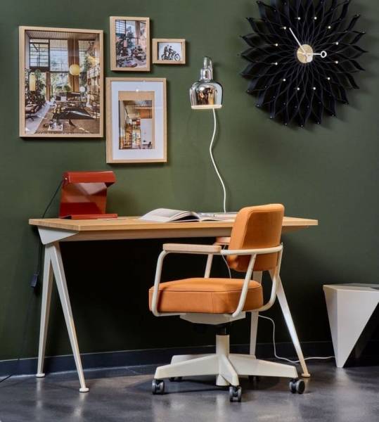 Bureau Compas et fauteuil Direction