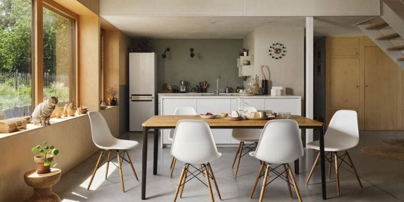 Eames Plastic Chair