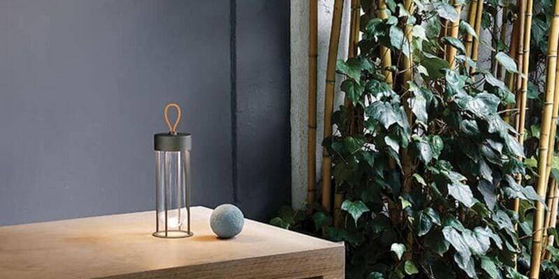 La lampe In Vitro Unplugged éditée par Flos
