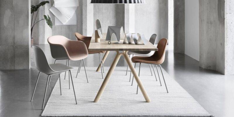 Suspension en feutre Under the Bell de Iskos-Berlin chez Muuto