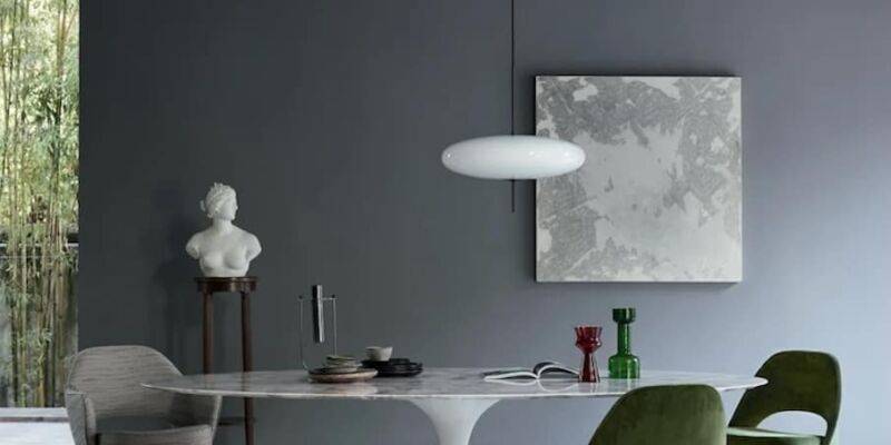 Table Ovale d’Eero Saarinen chez Knoll