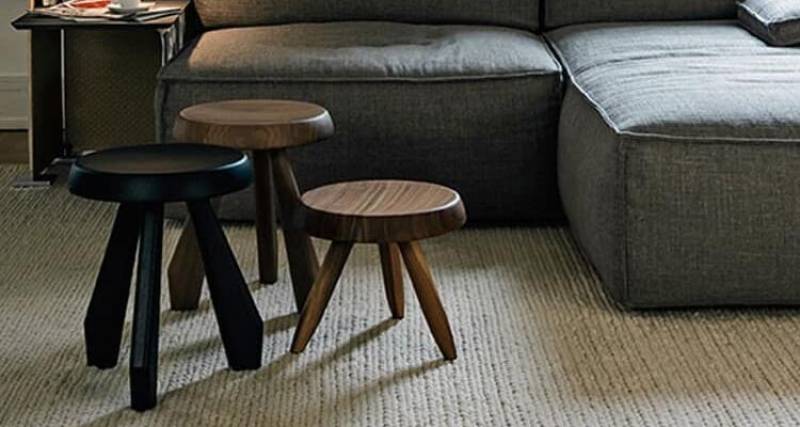 Tabourets Méribel et Berger de Charlotte Perriand chez Cassina Tabourets Méribel et Berger de Charlotte Perriand chez Cassina